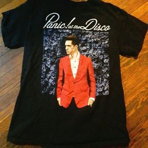 Panic! At The Disco Band Tee Medium